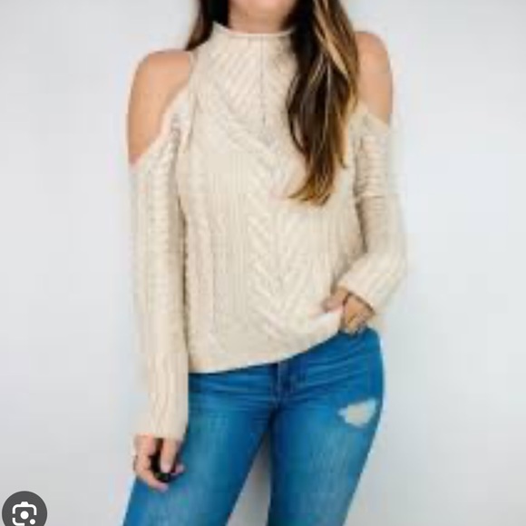 Aqua Cashmere Cream Cableknit Cold Shoulder Sweater - Picture 2 of 7